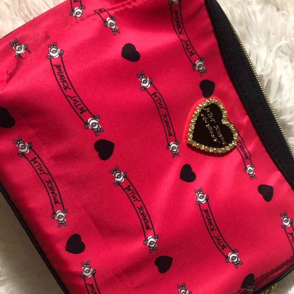 Betsey Johnson- NWT Cosmetic Bag